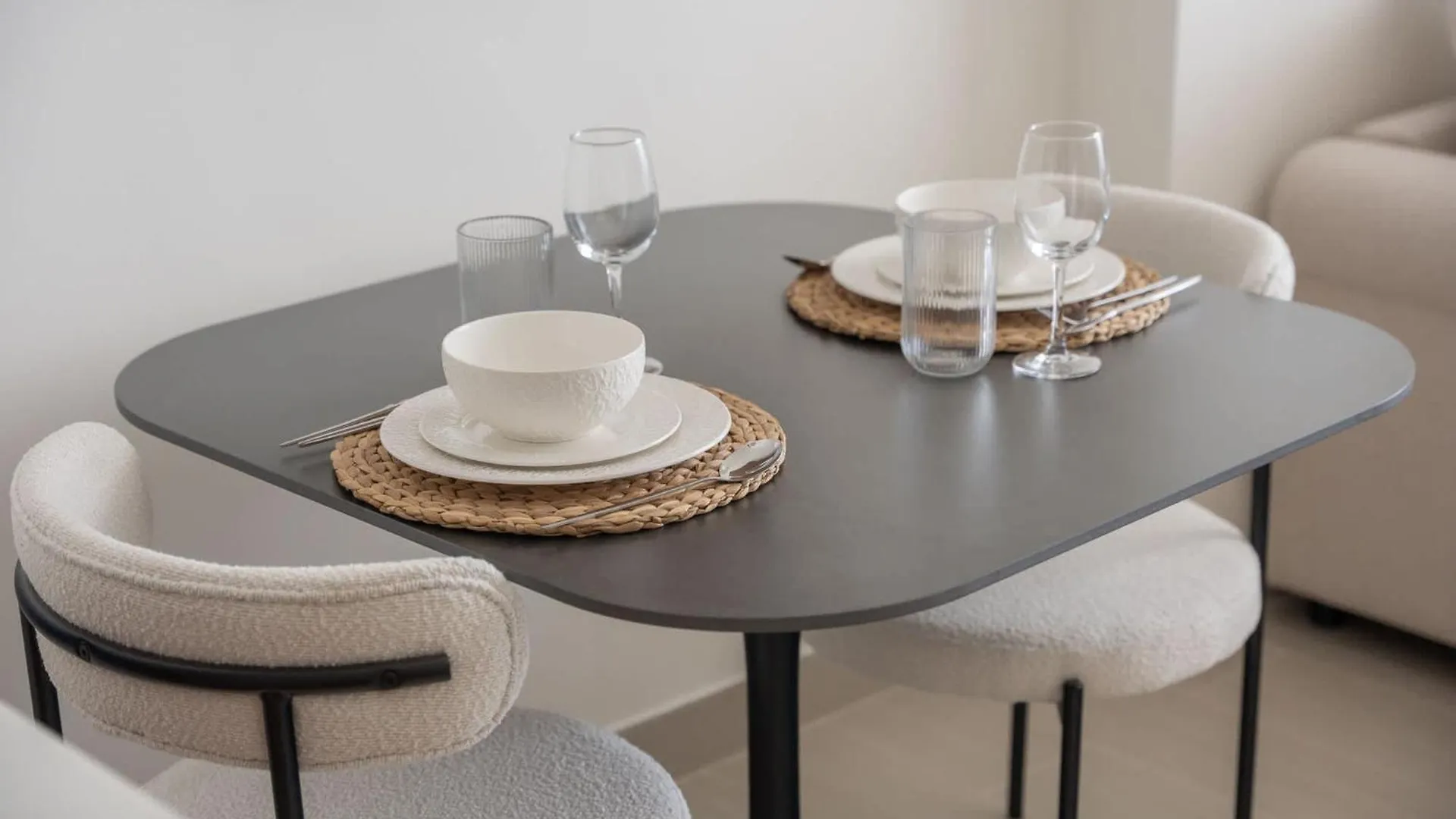Lavish 1 Bedroom In Binghatti Gardenia That Sleeps 4 Dubai Apartment
